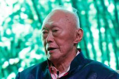 Bývalý singapurský premiér Lee Kuan Yew