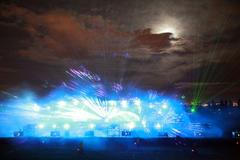 Jak to vypadá, když vybuchne 1000 kg pyrotechniky