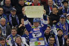 Fanoušek nazval Čajánka psychopatem a Kometa slavila