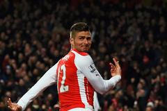 Olivier Giroud slaví gól Arsenalu