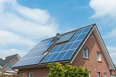 On-line rozhovor s expertem na fotovoltaiku Petrem Kalčevem