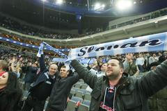 Duel KHL mezi HC Lev a Slovanem Bratislava