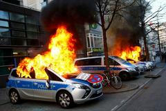 Protesty ve Fankfurtu živě