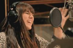 Ewa Farná zpívá oficiální hymnu MS v házené v Kataru