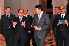 Egyptský prezident Sísí a italský premiér Renzi na pondělním jednání.