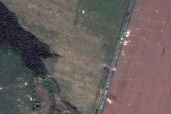 Trosky sestřeleného letu MH17