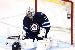 Arizona Coyotes - Winnipeg Jets: Ondřej Pavelec (31)