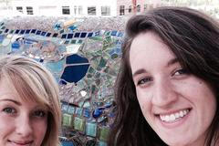 Lindsey a Leslie Adams