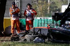 F1 je zpět: bouračka, "tramvaják" Rosberg i nováčci