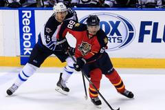 NHL: Winnipeg Jets at Florida Panthers (Jágr, Scheifele)