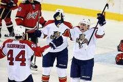 NHL, Florida Panthers: Tomáš Fleischmann (14) slaví gól