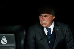 Trenér Realu Madrid Carlo Ancelotti v utkání Ligy mistrů proti Schalke