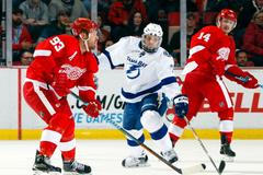 NHL: Tampa Bay Lightning vs. Detroit Red Wings (Gudas a Franzén)