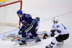 NHL: San Jose Sharks at Vancouver Canucks (Radim Vrbata)