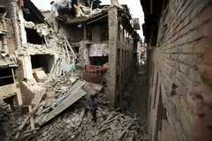 V Nepálu panují obavy z epidemií, říká koordinátor pomoci