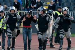 Crvena Zveda -Partizan Bělhra: bitka fanoušků