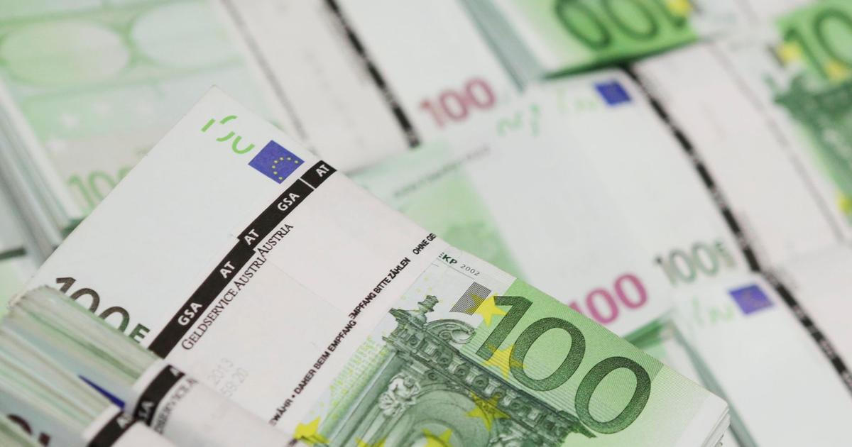 V Bavorsku zastavili Čecha, řidičák neměl a vezl 850 000 eur. Peníze mu zabavili, než objasní původ