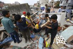 Zemětřesení v nepálském Káthmándú má stovky obětí