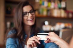 Platba, tržby - ilustrační foto