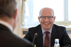 Bohuslav Sobotka úsměv