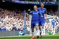 Eden Hazard slaví branku, která Chelsea zajistila titul