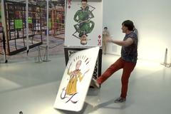 Mučili ho a bili. On se jim pomstil svým uměním