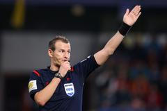 SL, Sparta-Slavia: rozhodčí Pavel Královec