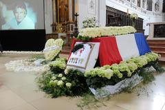 Pierre Brice pohřeb rakev