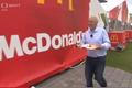 Pavel Richter dělá PP MCDonalds ve studiu ČT