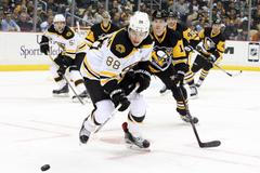 NHL: Boston Bruins at Pittsburgh Penguins (Pastrňák, Lovejoy)