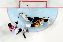 MS 2015, Rakousko -Německo: Konstantin Komarek  - Dennis Endras