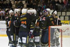 Baráž, Olomouc-Chomutov: radost Chomutova