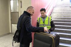 Dolínek: Portýři u metra? Do devíti měsíců budou eskalátory