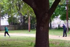 Kolemjdoucí natočil v USA policistu, jak zastřelil černocha