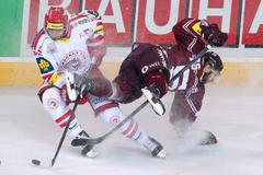 Třetí semifinále hokejové extraligy - Sparta vs. Třinec