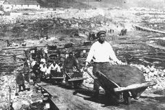 Putin chce, aby Rusové zapomněli na gulagy, říká historik