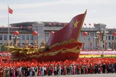 Pekingem pochodovali vojáci, lidová republika slaví 60