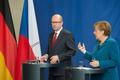 Bohuslav Sobotka a Angela Merkelová