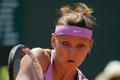 Lucie Šfářová v semifinále French Open 2015 proti Aně Ivanovičové