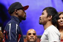 Floyd Mayweather a Manny Pacquiao na vážení