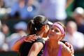 Ana Ivanovičová a Lucie Šafářová v semifinále French Open 2015