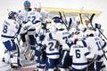 Hokejisté Tampy se radují z vítězství nad Montrealem