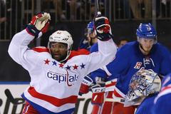 NHL, Washington-NY Rangers: Joel Ward (42) - Henrik Lundqvis