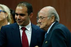 Kongres FIFA: Alí bin Husajn a Sepp Blatter