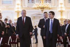 Prezident Miloš Zeman a předseda představenstva Bank of China Tiana Guoli na slavnostním setkání ve Španělském sále Pražského hradu