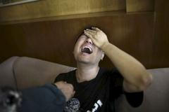 Loď s turisty šla v bouři ke dnu, pohřešují se stovky lidí