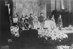 Heydrich - Hitler na pohřbu