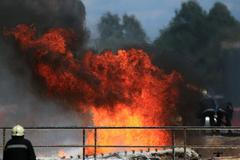 Požár ropné rafinérie v chorvatském Sisaku