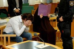 Rakousko Vídeň islám islámský stát soud - on i ona osvobozeni