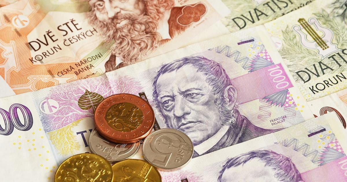 Průměrná mzda v Česku stoupla na 49 tisíc korun. Meziročně se zvedla o 7,2 procenta